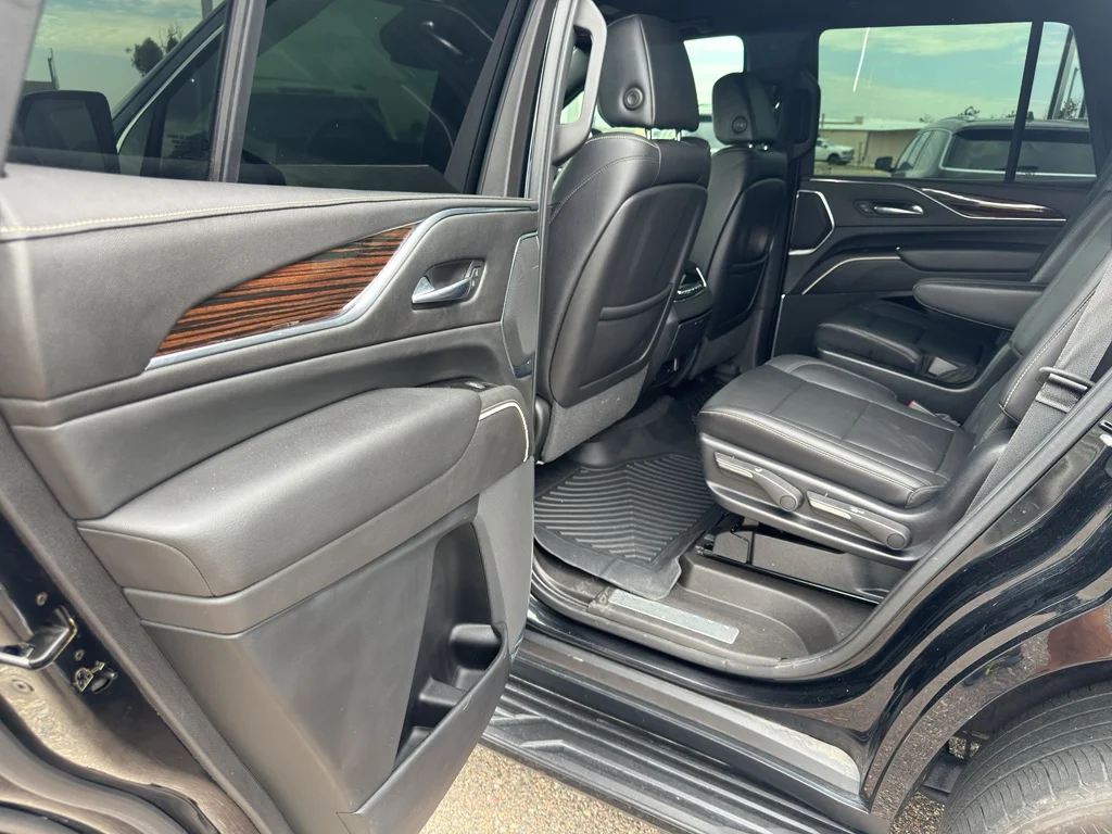 Used 2021 Black Raven Cadillac Luxury image 12