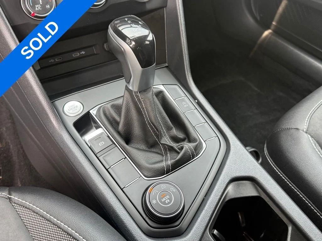 Used 2022 Gray Volkswagen 1.5T SE image 15