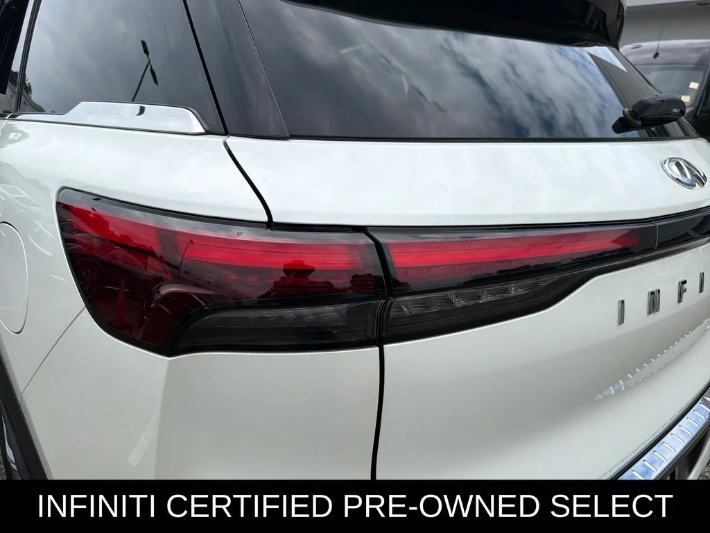 Certified Used 2023 Majestic White INFINITI LUXE image 31