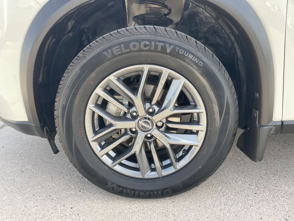 Certified Used 2023 White Nissan S image 27