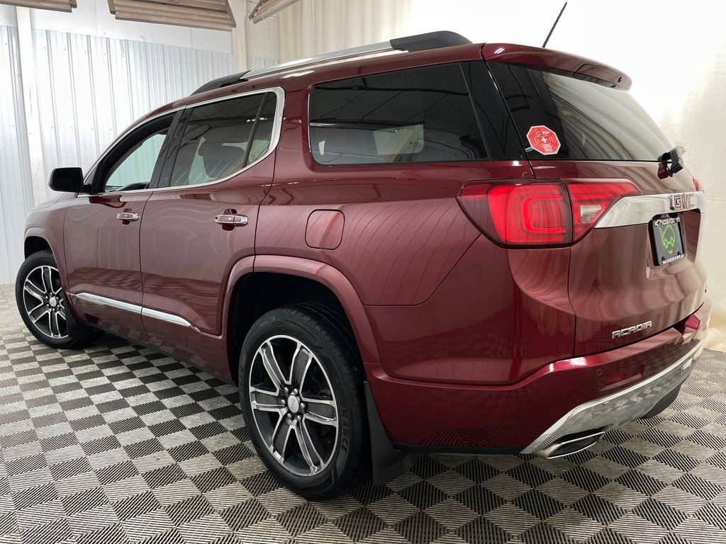 2018 GMC Acadia Denali - Photo 23