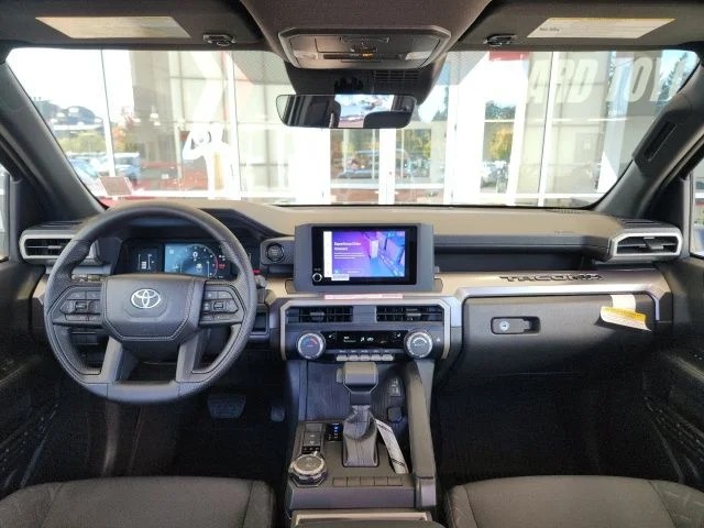 2025 Toyota Tacoma SR5 - Photo 23