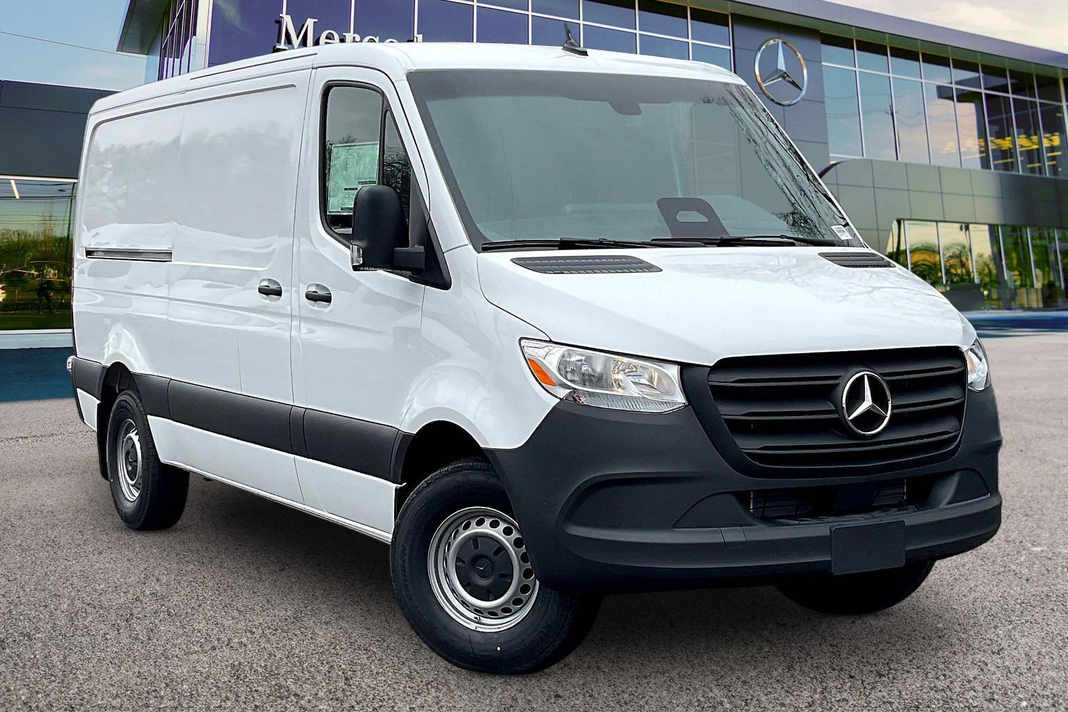 New 2026 Arctic White Mercedes-Benz Cargo 144 WB image 13