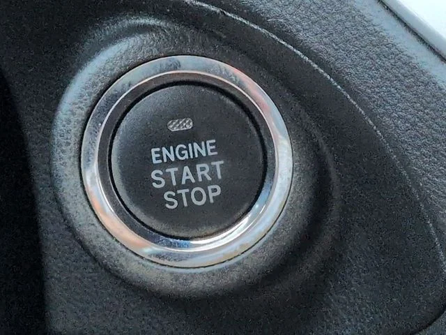 Used 2019 Blue Subaru 2.0i Limited image 27