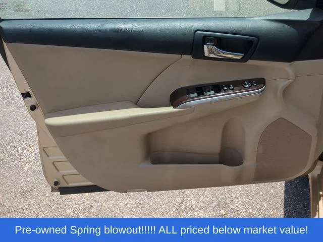 Used 2012 Beige Toyota XLE image 20