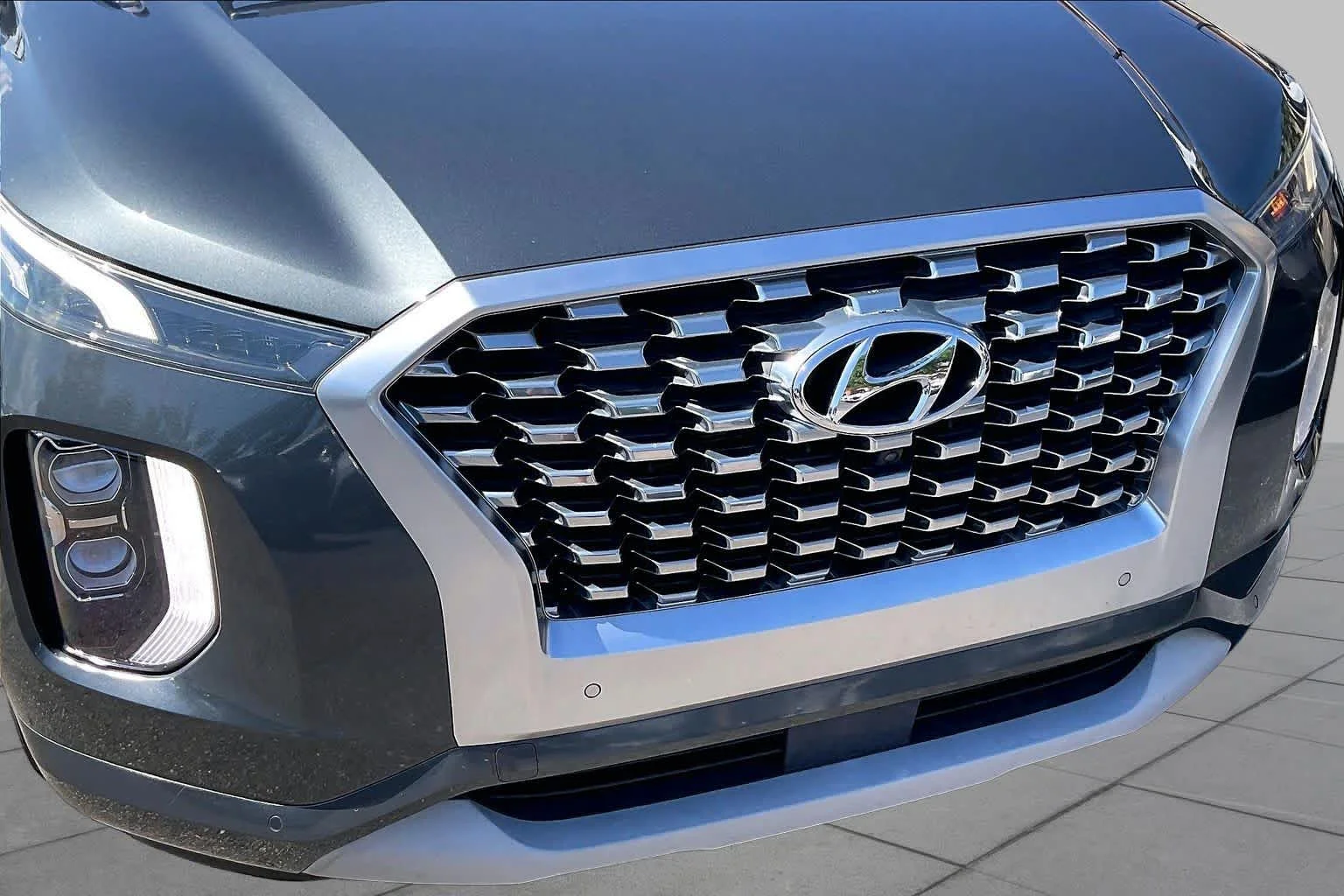 Used 2022 Steel Graphite Hyundai Limited image 58