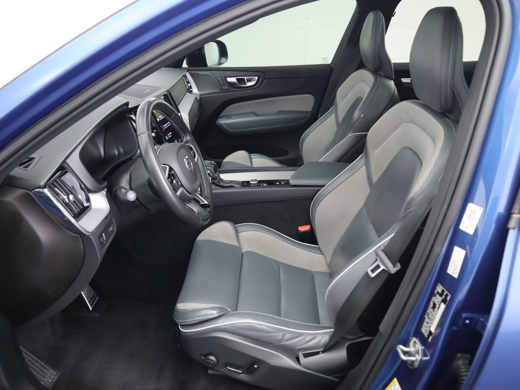 2021 Volvo XC60 R-Design - Photo 20