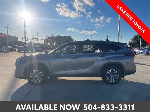 Certified Used 2026 PRECIOUS METAL Toyota  image 2