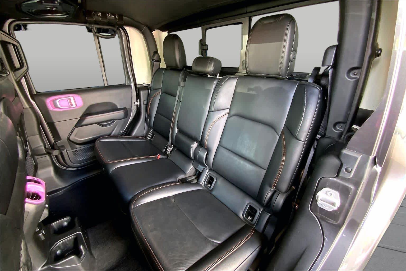Used 2021 Granite Crystal Metallic Clearcoat Jeep Mojave image 21