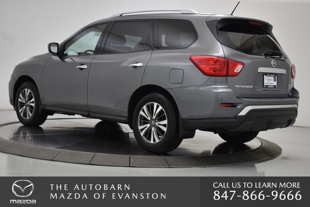 Used 2017 Gun Metallic Nissan SV image 18