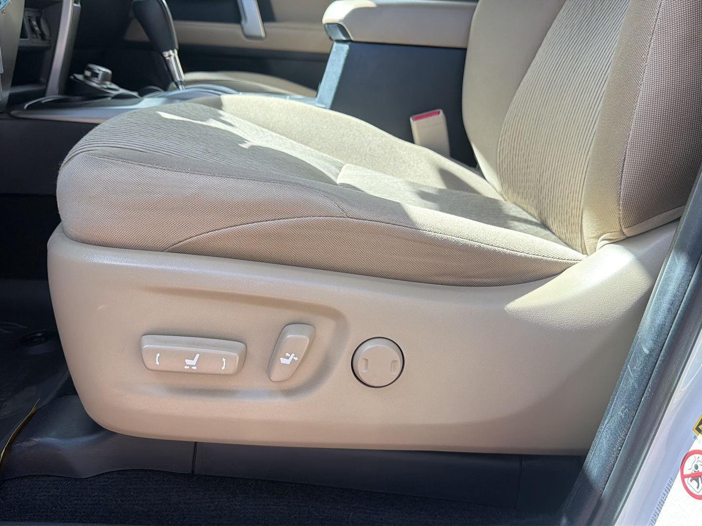 Certified Used 2019 Super White Toyota SR5 image 24