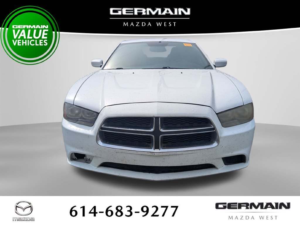 Used 2014 White Dodge SE image 3