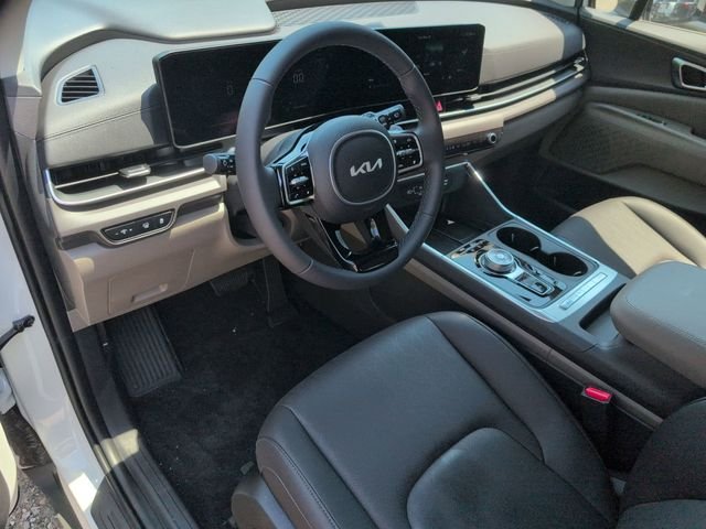 New 2026 Snow White Pearl Kia EX image 12