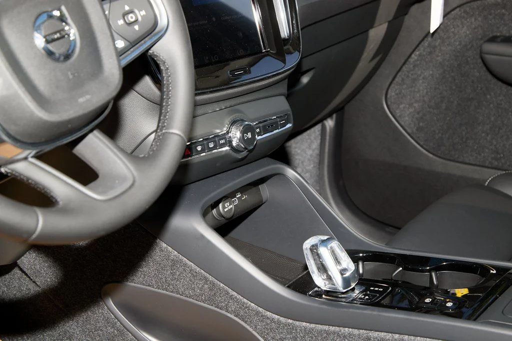 2026 Volvo XC40 Ultra - Photo 15