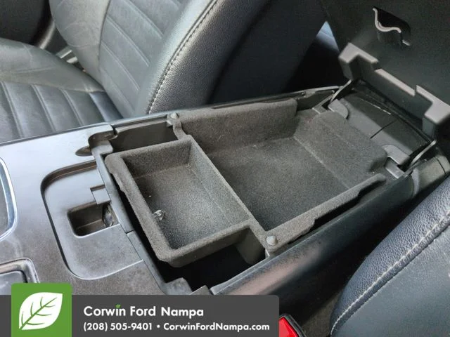 Used 2018 Magnetic Metallic Ford  image 19