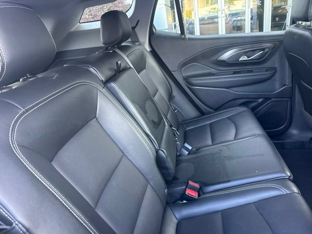 Used 2024 Sterling Metallic GMC SLT image 26