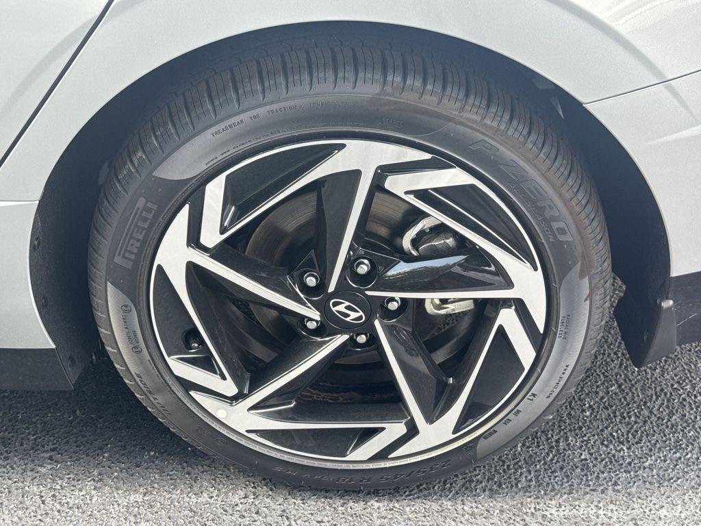 New 2026 Silver Hyundai SEL Sport image 19