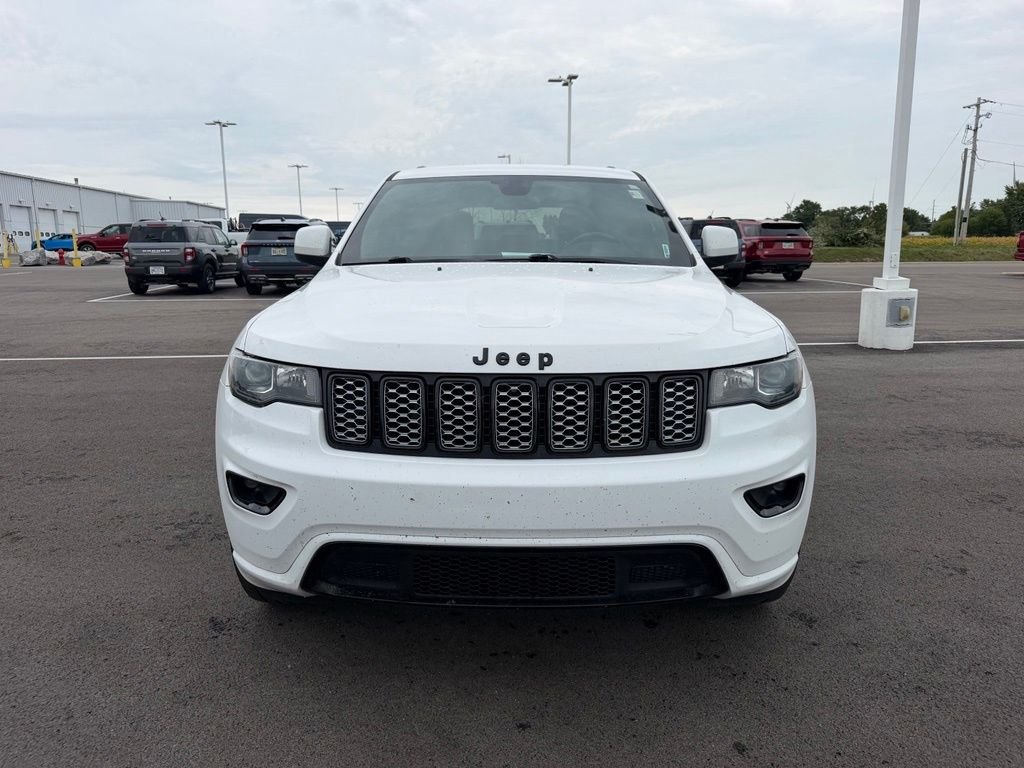 Used 2021 White Jeep Laredo X image 2