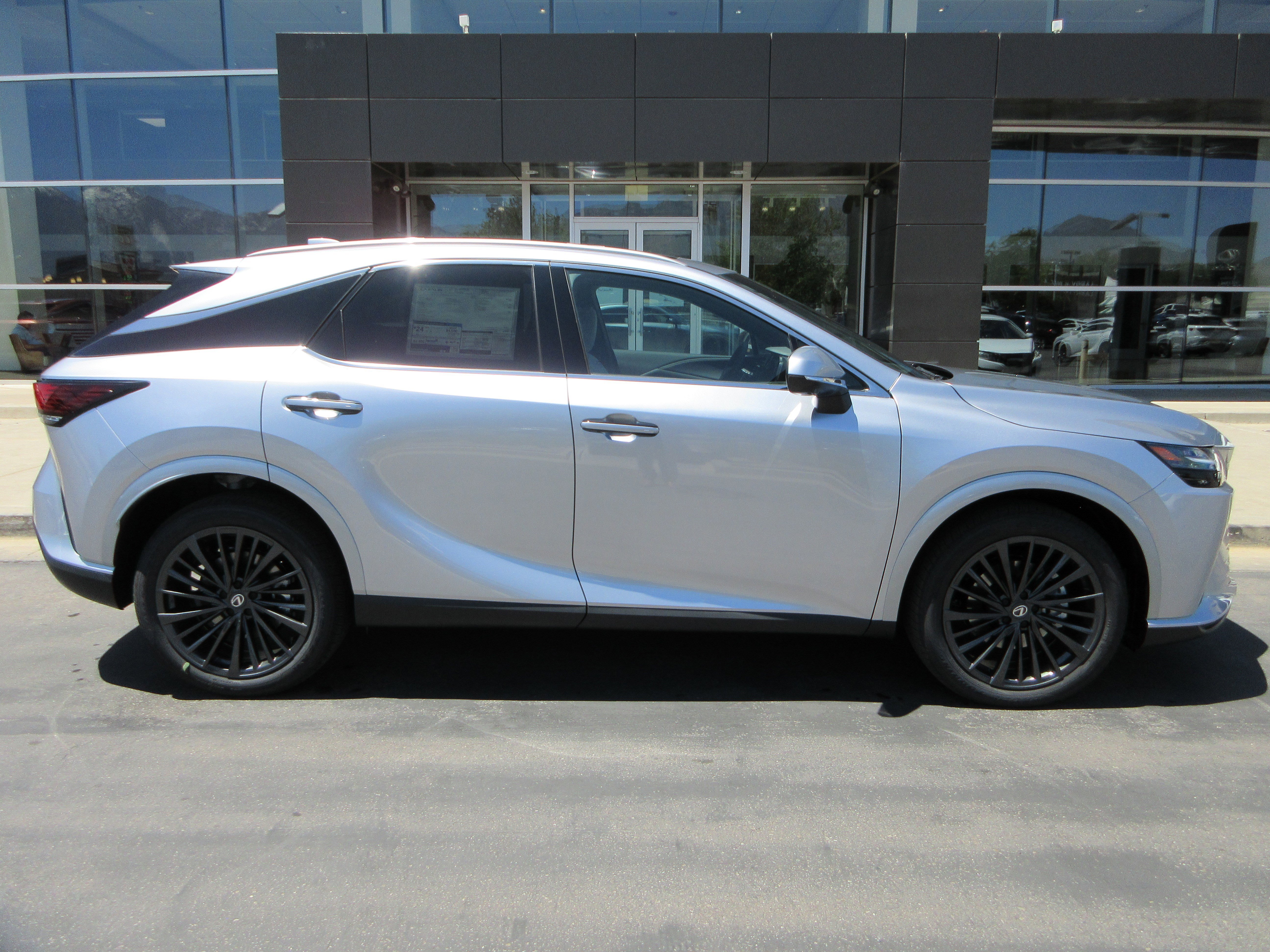 New 2026 Iridium Lexus PREMIUM image 11