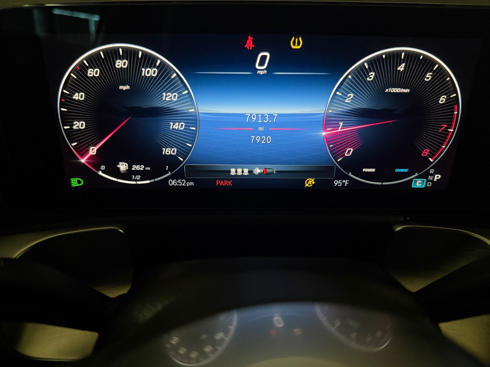 Used 2026 Polar White Mercedes-Benz GLB 250 image 16
