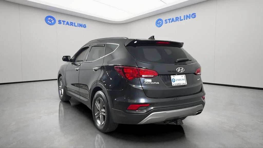 Used 2018 Black Hyundai 2.4L image 7