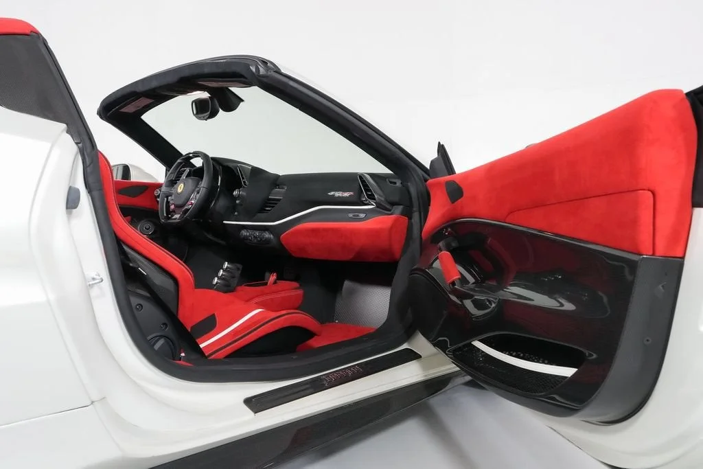 Used 2020 Bianco Italia Ferrari Spider image 38