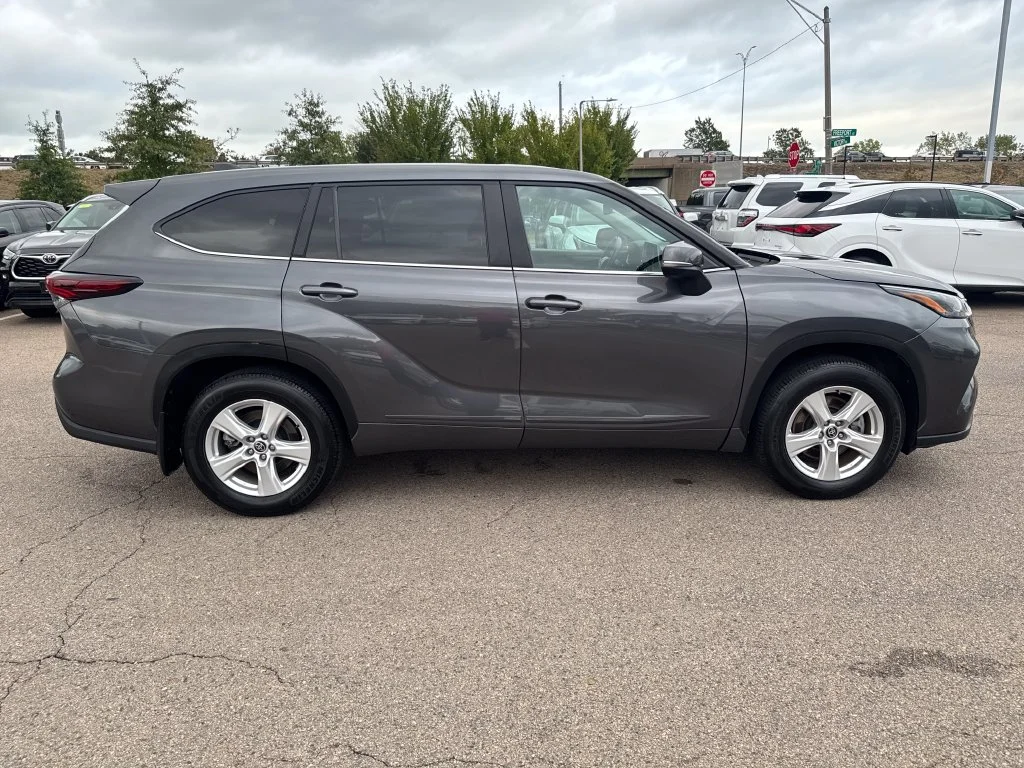 Used 2025 Gray Toyota LE image 10
