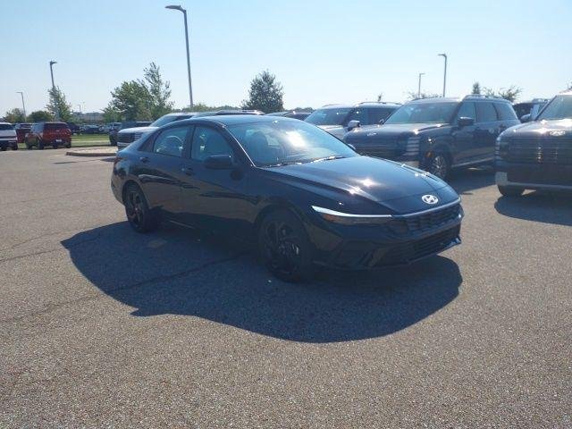 New 2026 Abyss Black Hyundai SEL Sport image 4