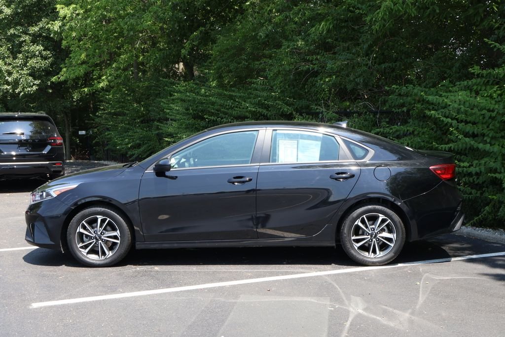 2024 Kia Forte LXS - Photo 4