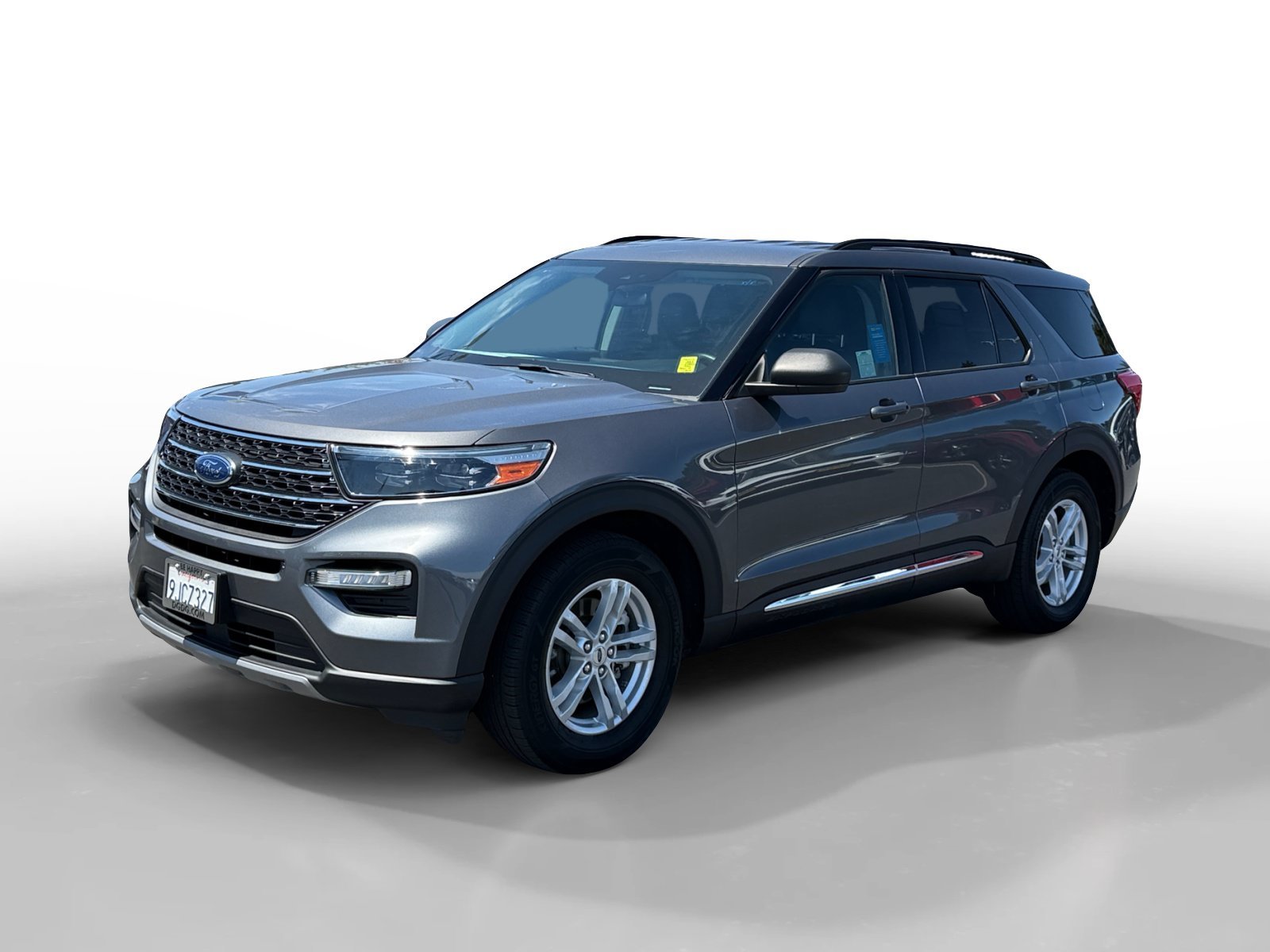 Certified Used 2023 Gray Metallic Ford XLT image 1