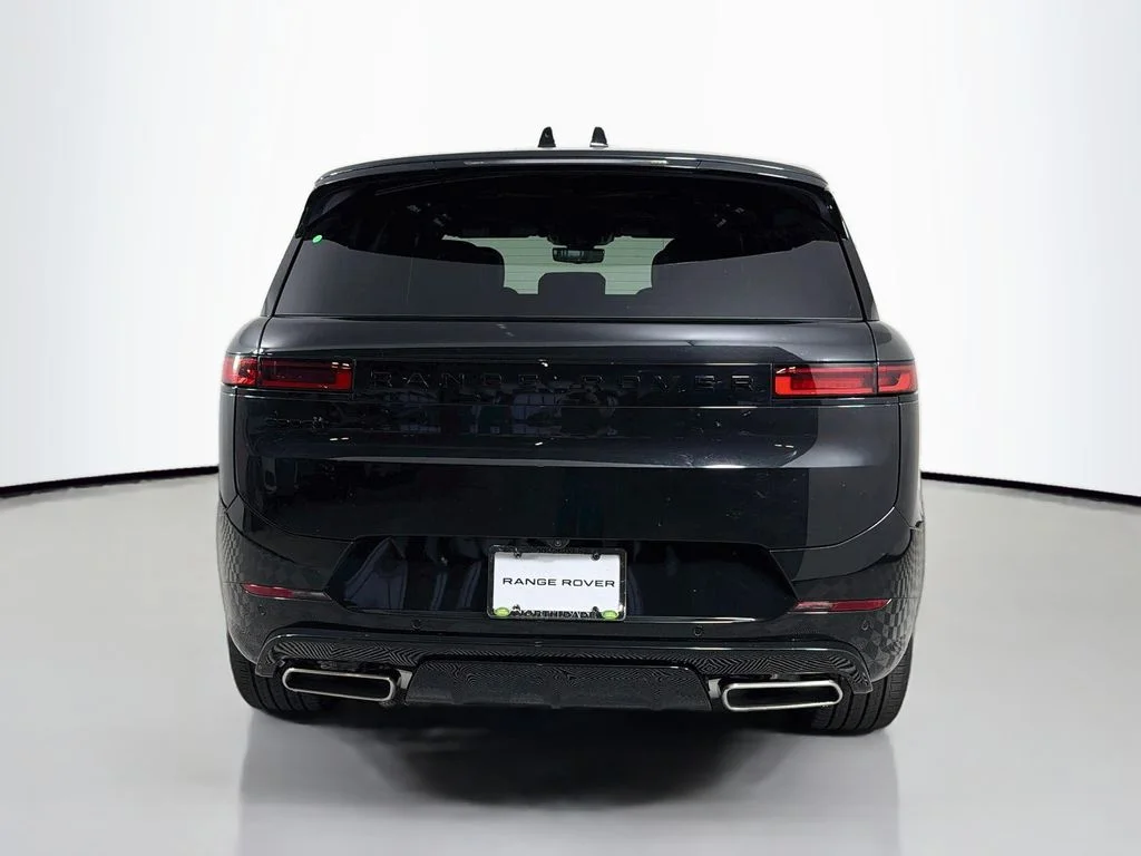 New 2026 Santorini Black Land Rover Dynamic SE image 6