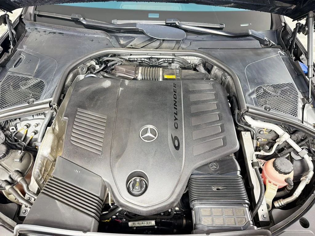 Used 2023 Gray Mercedes-Benz S 500 image 33