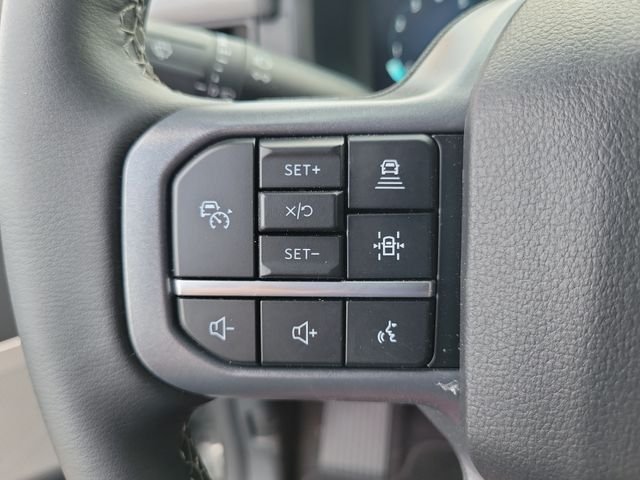 New 2026 Agate Black Metallic Ford XLT image 5