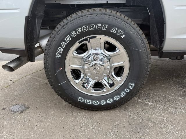 New 2026 Silver-Zynith Exterior Paint RAM Tradesman image 6