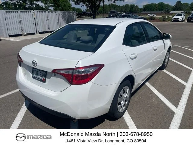 Used 2016 White Toyota L image 3