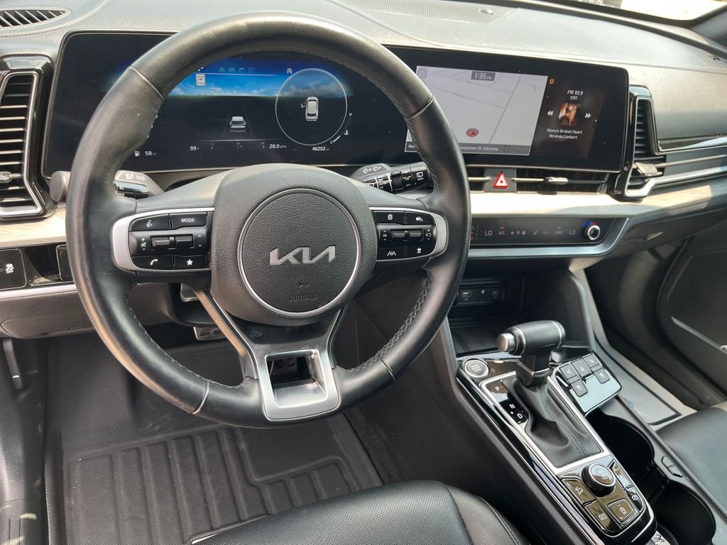 Used 2024 White Kia X-Pro Prestige image 16