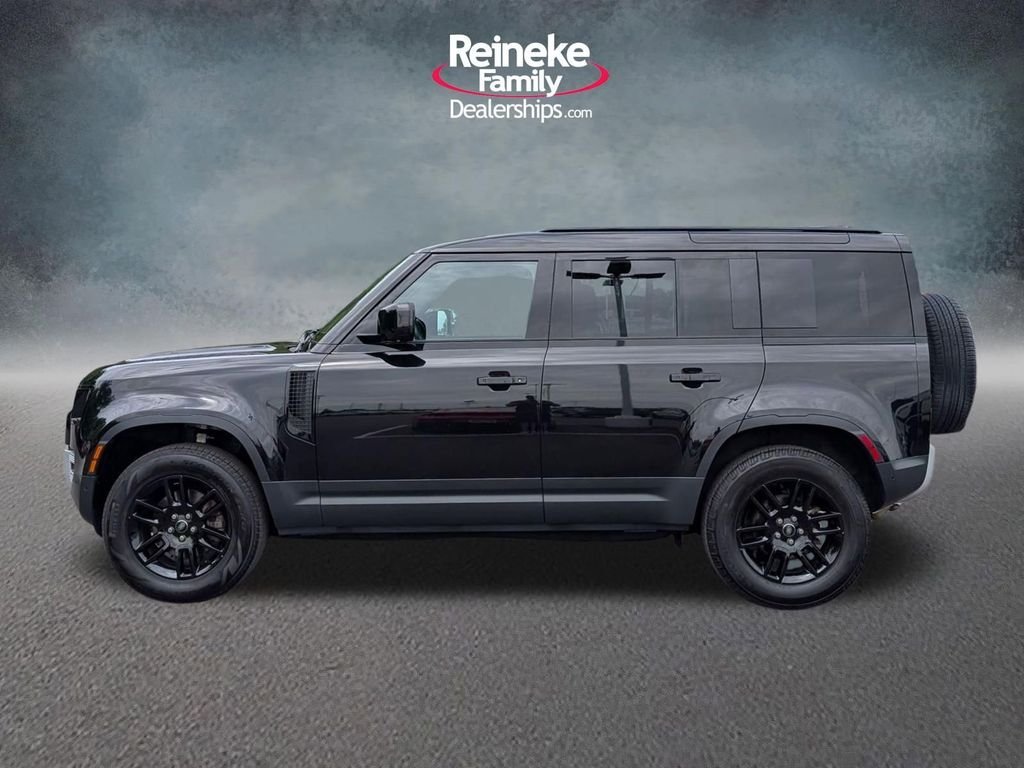 Used 2025 Black Land Rover S image 9
