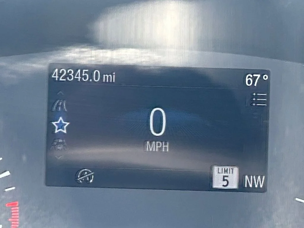 Used 2022 White Ford SE image 19