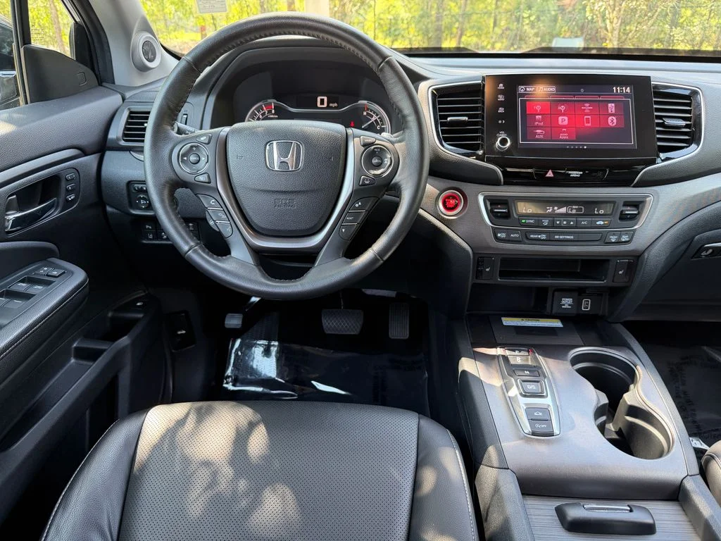 Used 2023 Lunar Silver Metallic Honda AWD RTL-E image 13