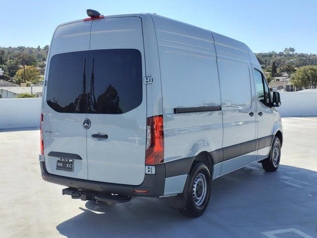 New 2024 Gray Mercedes-Benz Cargo 144 WB image 5