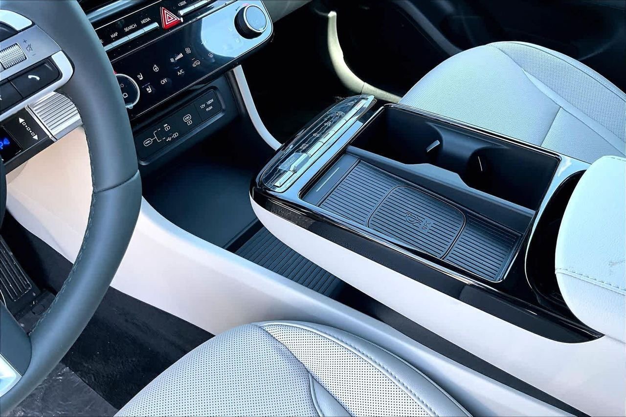 New 2026 Hampton Gray Hyundai Limited image 7
