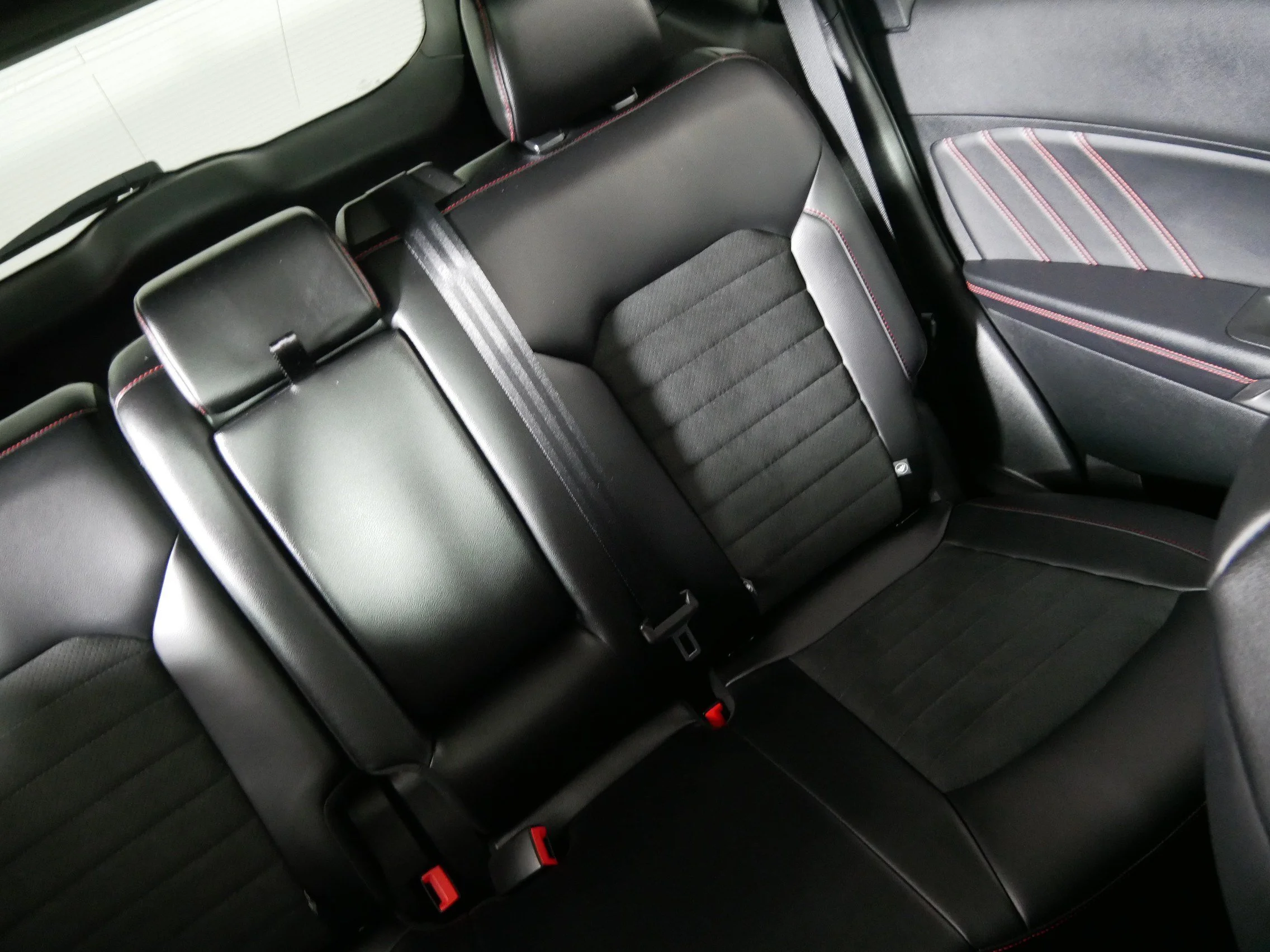Used 2024 Rapid Red Metallic Tinted Clearcoat Ford ST-Line image 14