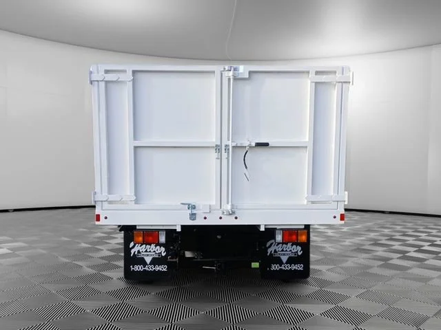 New 2025 Arc White Chevrolet  image 4