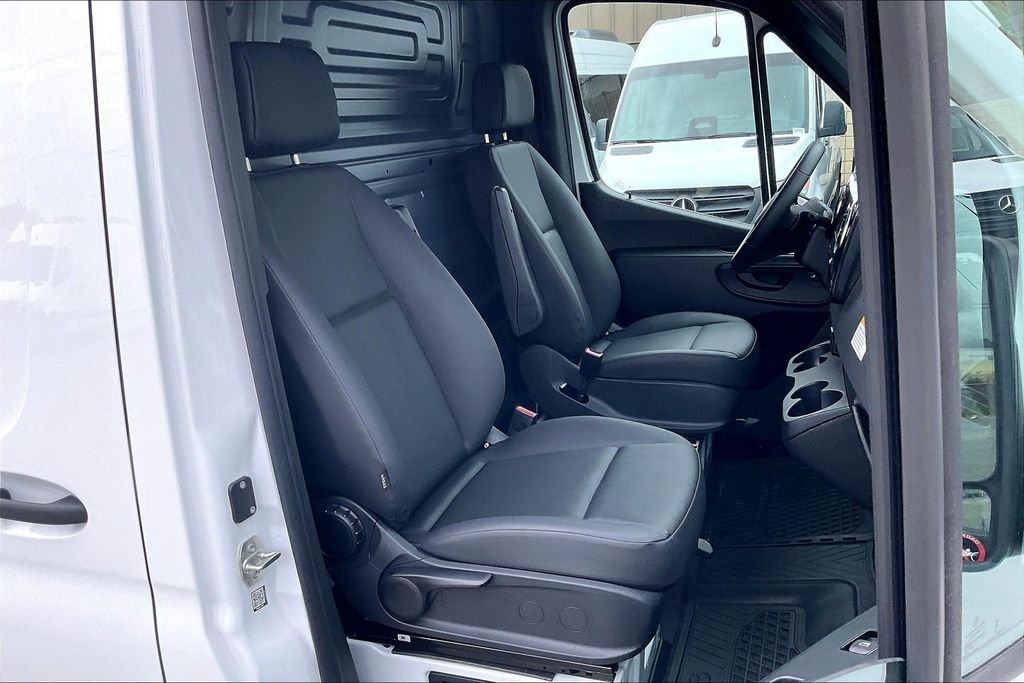 2026 Mercedes-Benz Sprinter Cargo Van Base - Photo 6