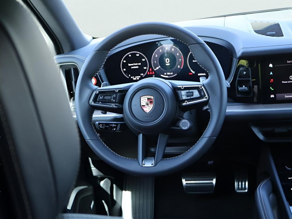 Used 2025 Olive Porsche  image 20