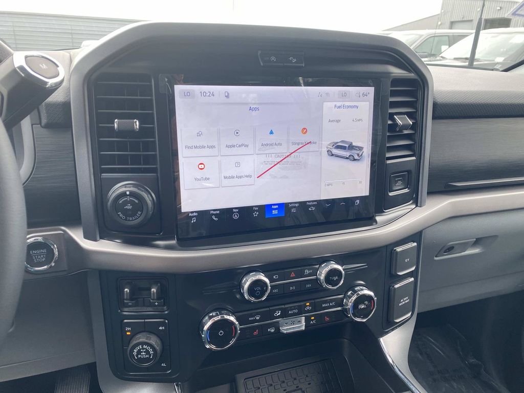 New 2026 Oxford White Ford XLT image 15