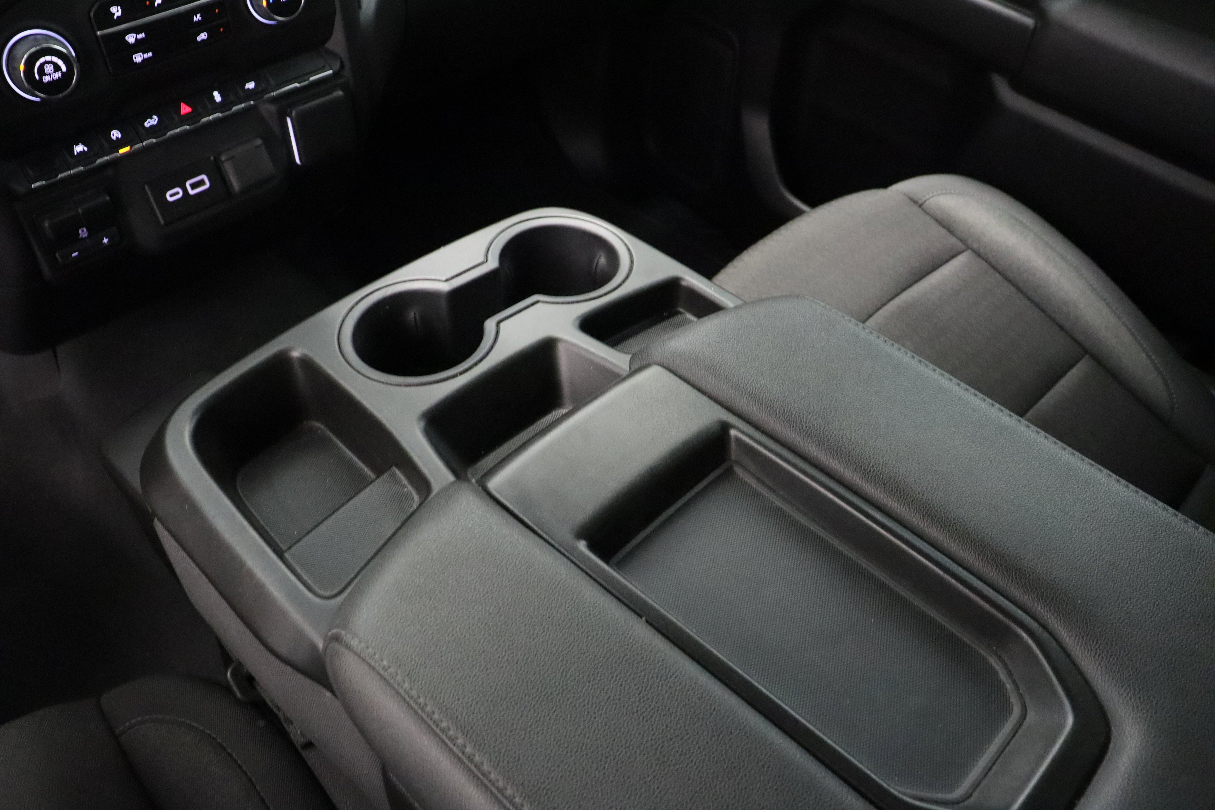 Used 2024 Slate Gray Metallic Chevrolet Custom 2.7T image 17