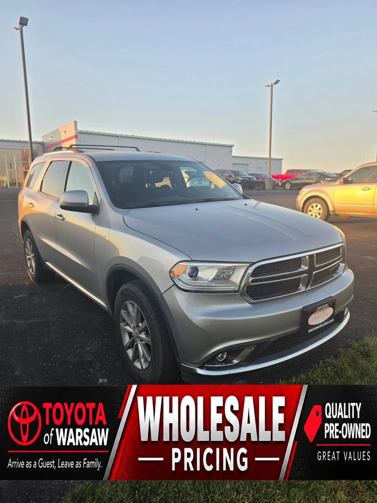 Used 2018 Silver Dodge SXT image 1