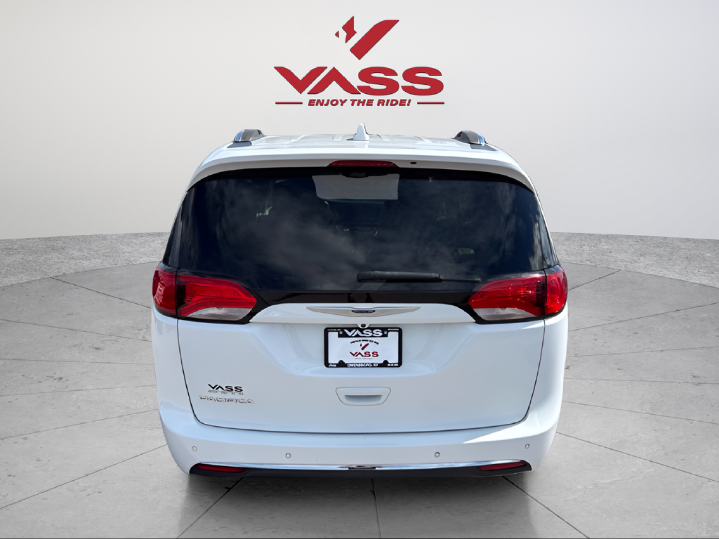 Used 2020 White Chrysler Touring L Plus image 4