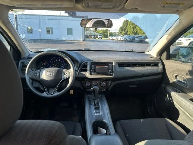 Used 2018  Honda LX image 11